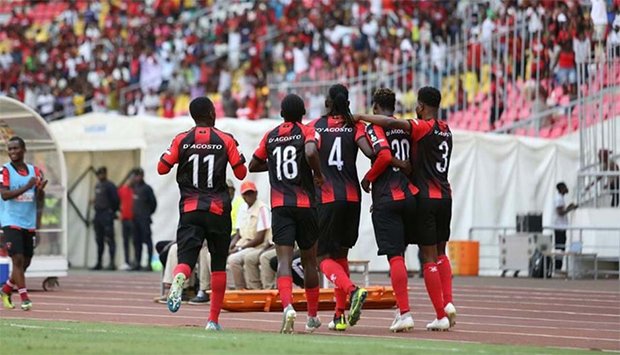 XAA-Desporto - GIRABOLA‼️ 1° de Agosto goleia em Benguela. Os militares  venceram nesta quarta-feira, 3 de novembro, ao Sporting de Benguela por  0-5, no Estádio de Ombaka, em partida de acerto da