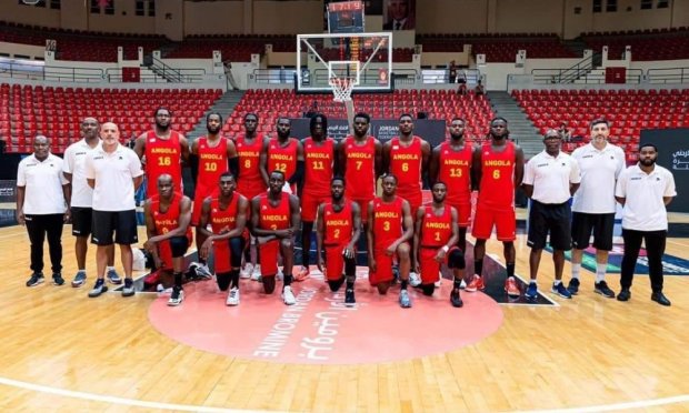 Jornal de Angola - Notícias - Basquetebol: Campeonato adiado para