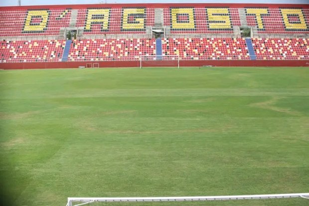 Estádio França Ndalu acolhe jogo de apresentação do 1° de Agosto - Correio  da Kianda - Notícias de Angola